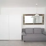 Apartments Kopecna With Possible Parking Μπρνο