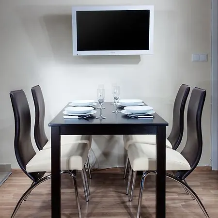 Apartment Kopecna With Parking Brno