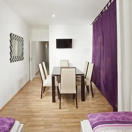 Apartment Kopecna With Parking Brno