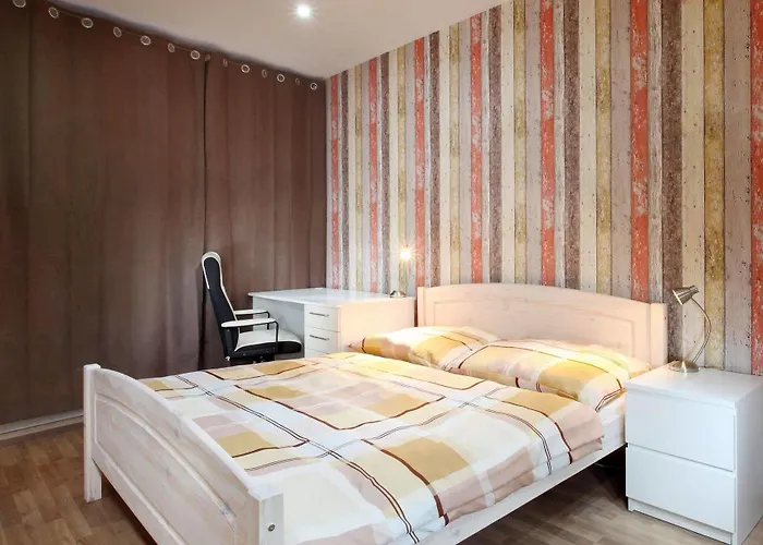 Kopečná With Parking * Brno