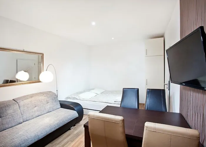 Kopečná With Parking Brno