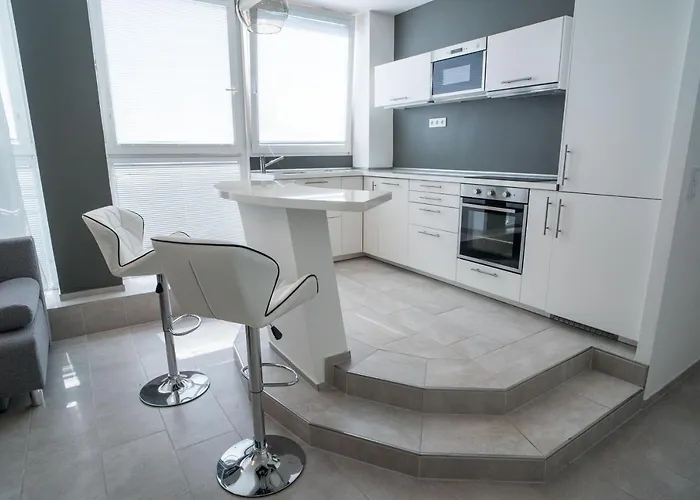 Kopečná With Parking * Brno