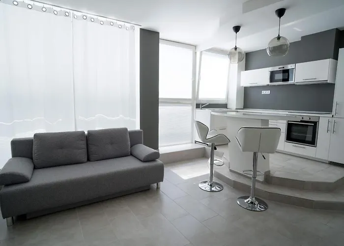 Kopečná With Parking *